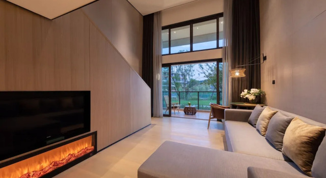 Standaard duplex kamer met balkon en  uitzicht op het meer Melia Chongqing