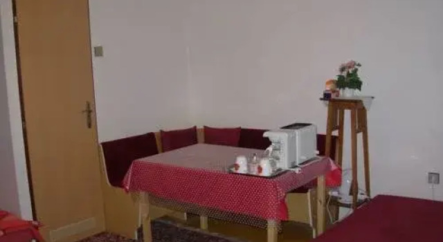 Penzion Hlinkova, Boek Hotel Hotels in Zuid-Bohemen met parkeren, Parkeren