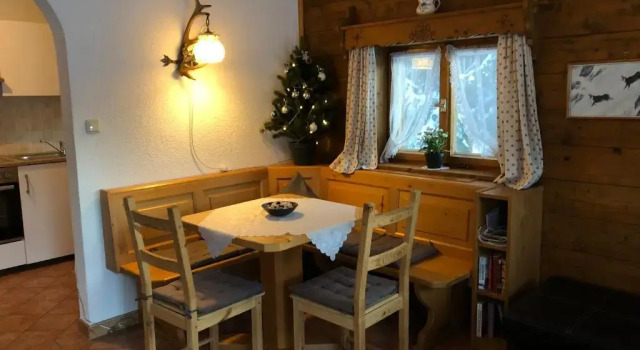 Ferienhaus Veronika mit 2000qm Garten und Bergblick, Varaa Hotelli Hotellit Baijeri pysäköinnillä, Pysäköinti