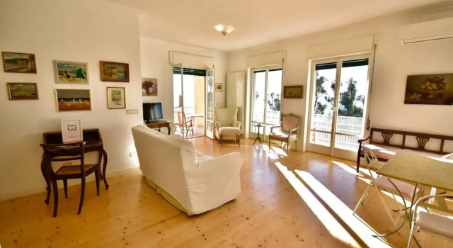 Panorama Apt in Ospedaletti by Wonderful Italy