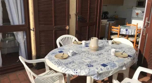 Maison Port Leucate, 2 pièces, 4 personnes - FR-1-81-75, Book Hotel Hoteller i Corbières med parkering, Parkering