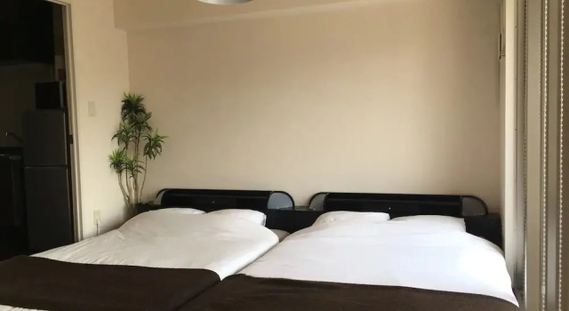 Hostel Fukuoka.com Canal City no.3, Забронировать Хостел Susakiuramachi префектура Фукуока, рядом с Daimaru Fukuoka Tenjin