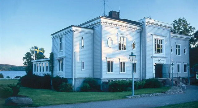 Aspenäs Herrgård, Book Hotel  