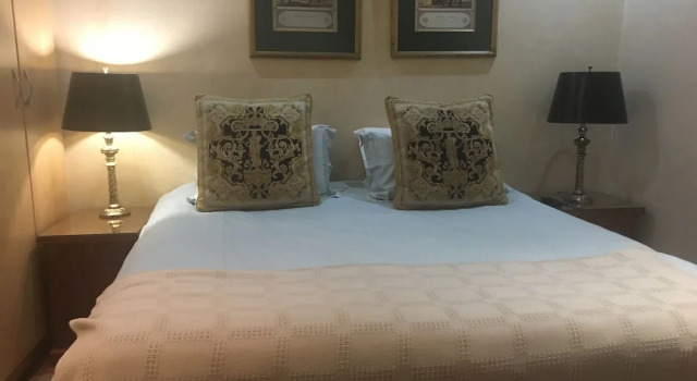 Четырёхместный номер Deluxe с балконом Gordons Guesthouse