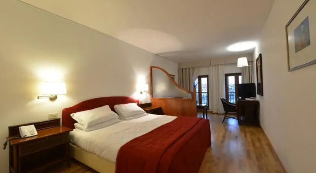 Полулюкс Hotel Hannover