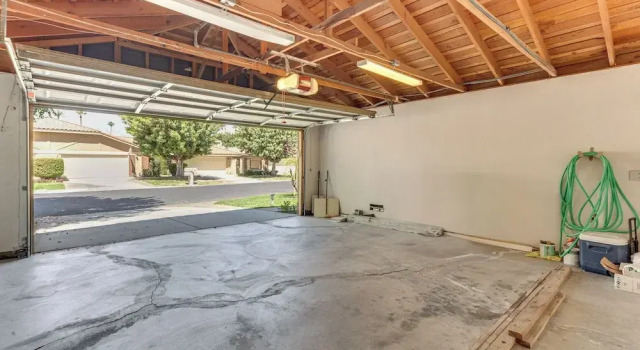 Апартаменты Sunny Pad w/ Patio & Pool Access in Palm Desert!