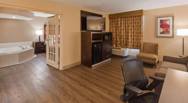 Люкс Best Western Crossroads of the Bluffs