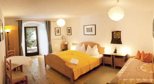 Трёхместный номер Standard Yoga Resort AlpenRetreat