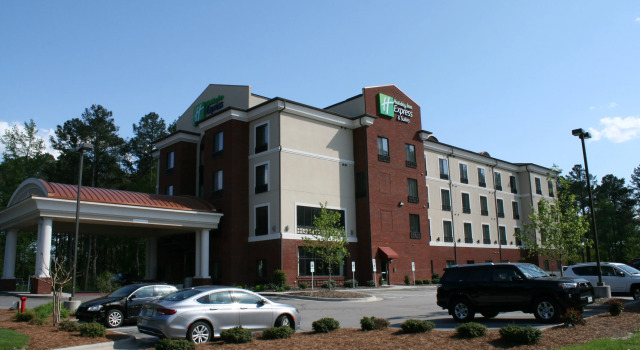 Holiday Inn Express Hotel & Suites Rockingham by IHG, Varaa Hotelli Rockingham 