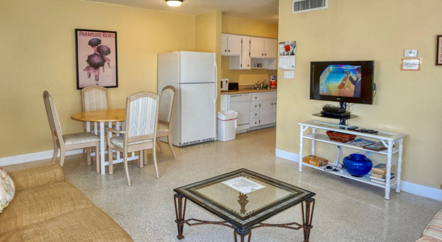 Misty Isles Redington Beachfront Suite 6