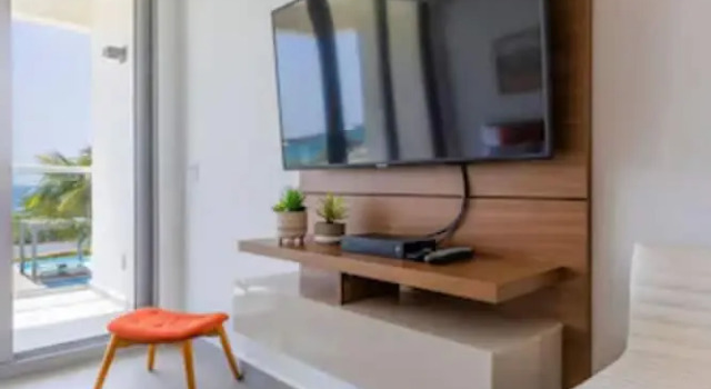 Студия Deluxe с балконом Azure Beach Residences