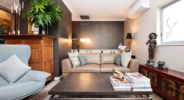 UM616 Sleek Split Level City Oasis in Ultimo