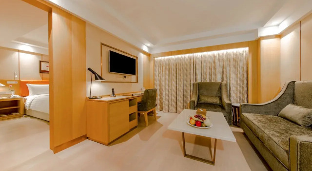 Royal Dragon Hotel