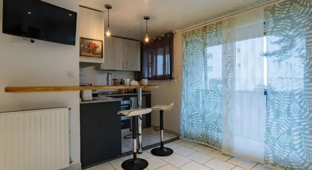 Studio Saint-Jean-de-Luz, 1 pièce, 2 personnes - FR-1-4-613, Prenota Hotel Hotel a Aquitania con parcheggio, Parcheggio