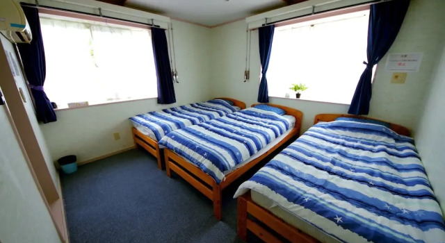 threepeace okinawa, Book Feriehus Hoteller i Okinawa med parkering, Parkering