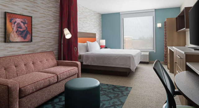 Двухместный люкс Home2 Suites by Hilton Des Moines at Drake University