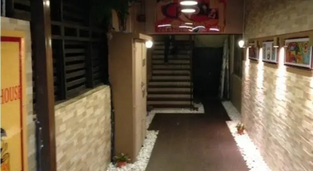 Funky Crib Hotel