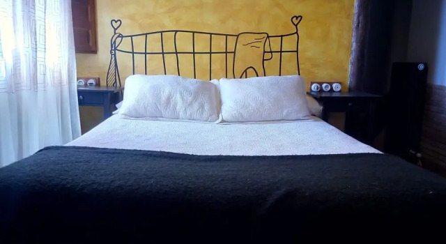 Posada del Pelaire, Book Hotel Hotels in Aragon with Parking, Parking