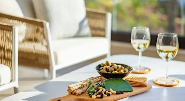 Sanders Limassol Park - Nice 1 bdr apt With Balcony, Boek Hotel Limasol Limassol