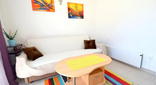 Apartment Jela, Забронировать Апартаменты/квартира Отели Малинска с парковкой, Парковка