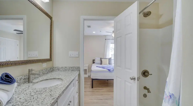 D'iberville Retreat - Close to Biloxi Casinos!, Забронировать Апартаменты/квартира Отели Миссисипи - побережья с парковкой, Парковка