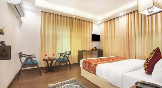 Номер Royal Hotel Riviera By Mount view