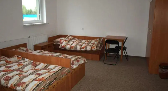 Hostel Hutnik, Забронировать Хостел Хостелы Swietokrzyskie Moutains, Хостел