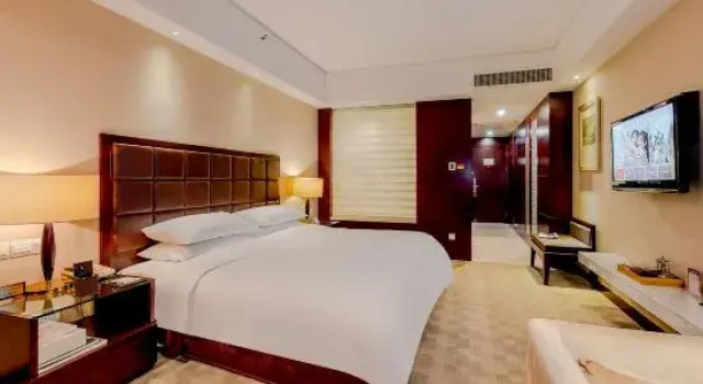 Номер Executive Jinjiulong Hotel