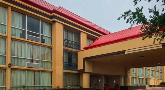 Кровать в общем номере Red Roof Inn Lubbock