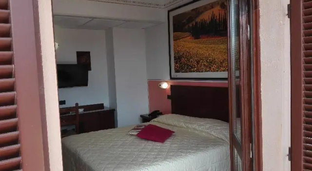 Двухместный номер Standard с балконом Hotel Sovestro