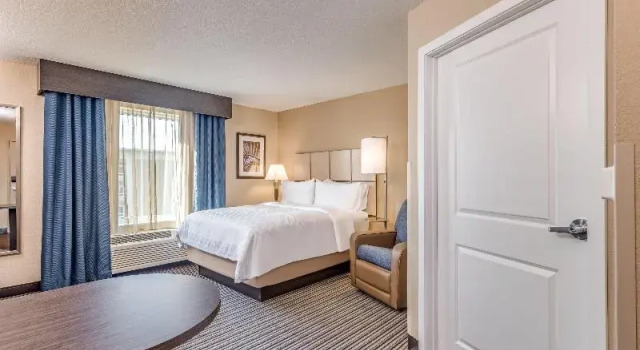 Двухместная студия Candlewood Suites Eau Claire I-94 by IHG