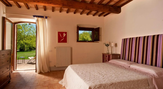 Villa Collombroso by PosarelliVillas, Varaa Villa Porano Umbria
