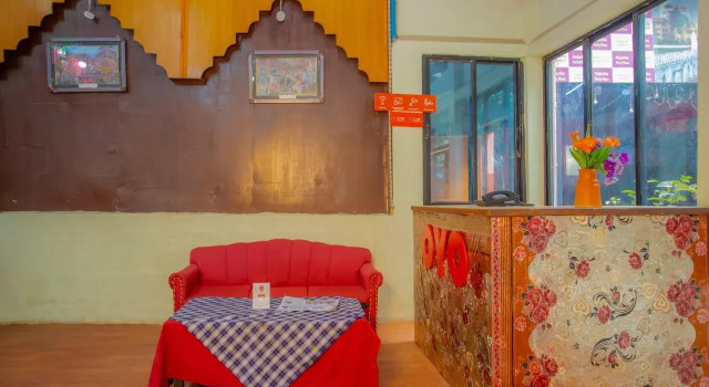 OYO 318 Hotel Pancha Buddha