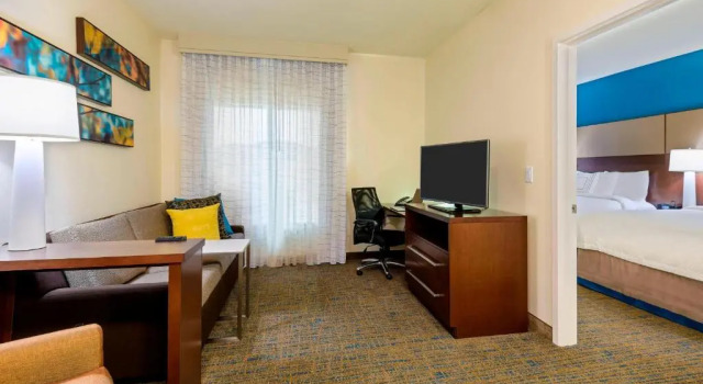 Двухместный люкс c 1 комнатой Residence Inn by Marriott Fort Myers at I-75 and Gulf Coast Town Center