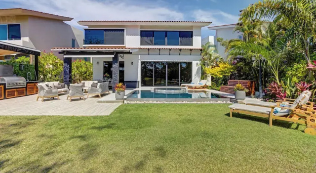 Коттедж Luxury El Tigre Mariposa Villas