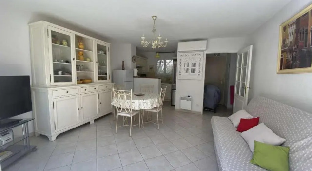 Appartement Sainte-Maxime, 2 pièces, 4 personnes - FR-1-226-441, Забронировать Апартаменты/квартира Отели Сент-Максима с бассейном, Бассейн