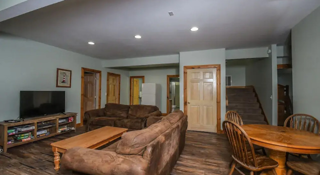 McKenzies Mountain 7 Bedroom House, Varaa Hotelli Hotellit Maryland pysäköinnillä, Pysäköinti