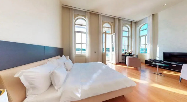 Люкс Presidential Ajia Hotel - Special Class
