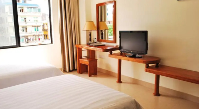 Hotel Dong Hai Run Long, Book Hotel Sanya Hainan