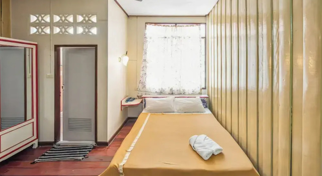 The Prince Hotel, Забронировать Отель Пхитсанулок 