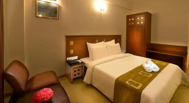 Номер Executive Plaza Inn