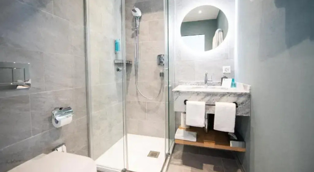 Двухместный номер Classic с балконом Ascona Lodge, Pool & Garden Retreat
