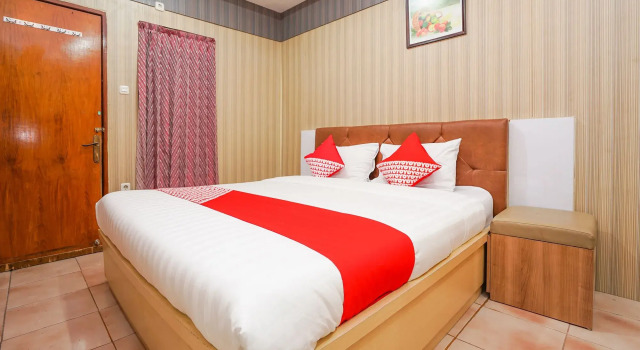 OYO 164 Ang's Residence, Book Hotel Surabaya East Java, near University Of 17 Agustus 1945 Surabaya