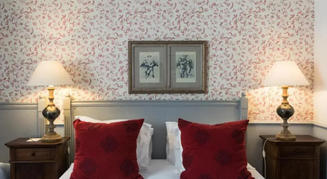 Трёхместный номер Charming Hôtel Demeure Castel Brando