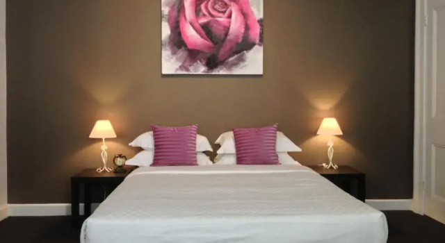 Двухместный люкс Deluxe Centennial Inn on Bathurst