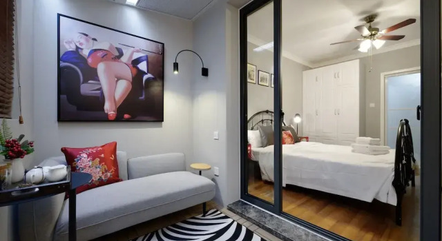 Апартаменты Newly Renovated 1BDR Apt Old Shanghai