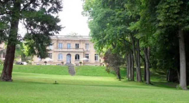 Les Vieux Murs, Book Hotel Hotels in Burgundy with a Pool, Swimming Pool
