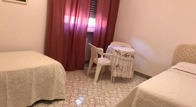 Коттедж с 4 комнатами 12 ospiti-appartamento in centro a marsala