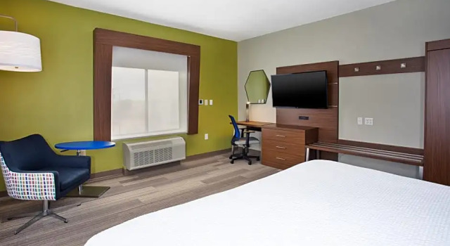 Двухместный номер Standard с видом на город Holiday Inn Express Hotel and Suites Katy by IHG