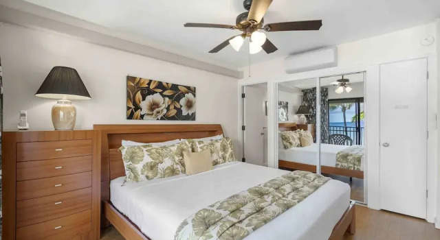 Lauloa 410 - Top Floor, Oceanfront Lanai, Molokini & Halaeakala Views, Split A/C